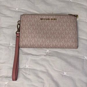 Michael Kors wristlet
